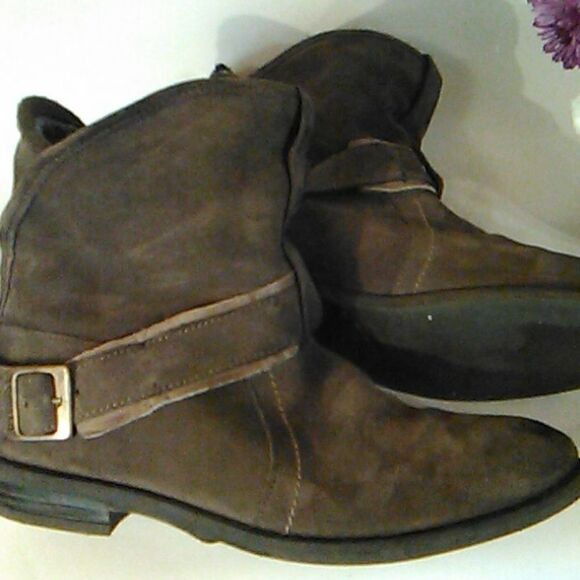 Buffalo London Boots  - Picture 9 of 10